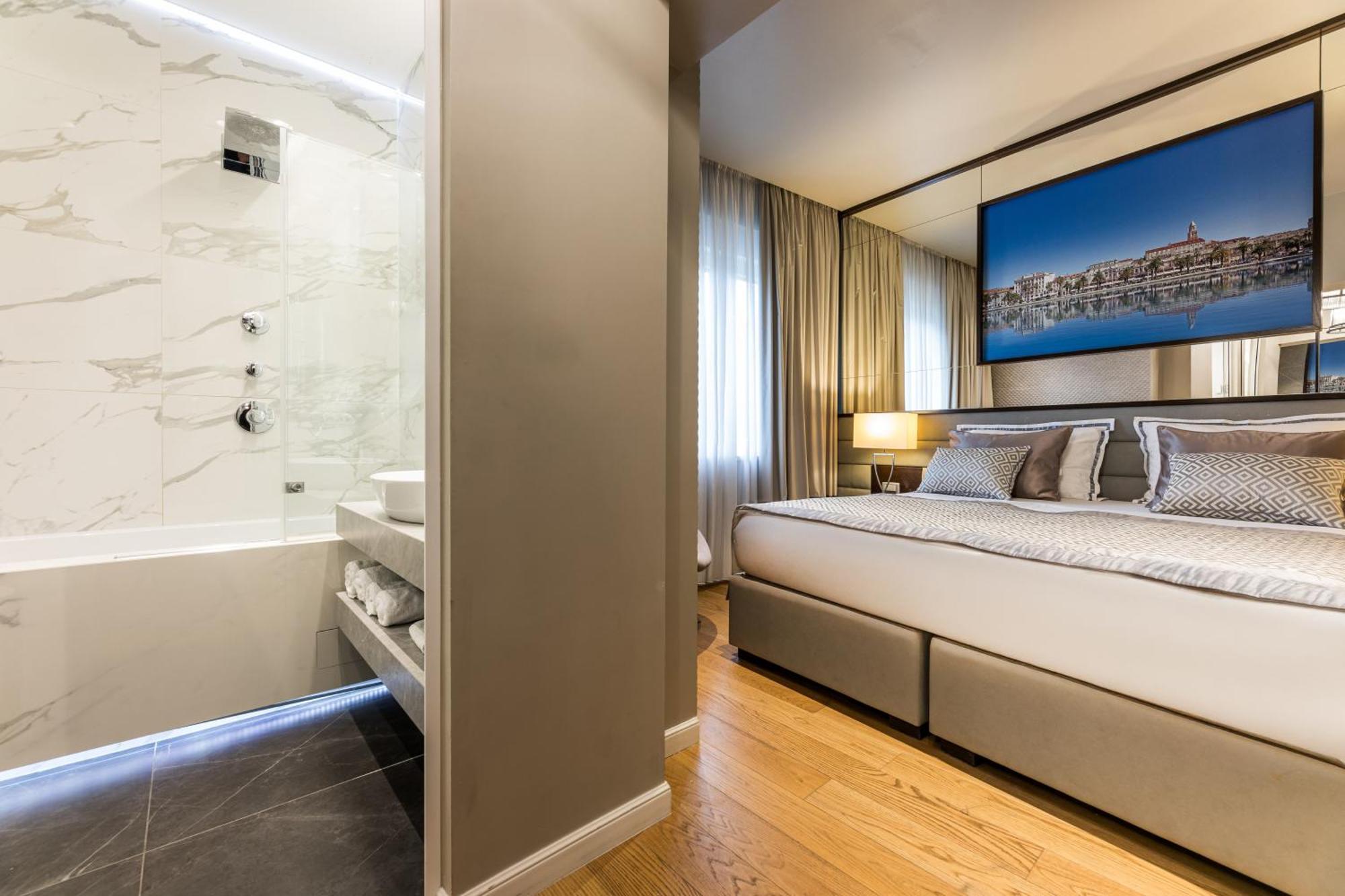 Fortuna Luxury Rooms 1 Split Exterior photo